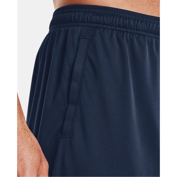 UNDER ARMOUR • Men’s Blue UA Tech Graphic Shorts - Picture 3 of 7